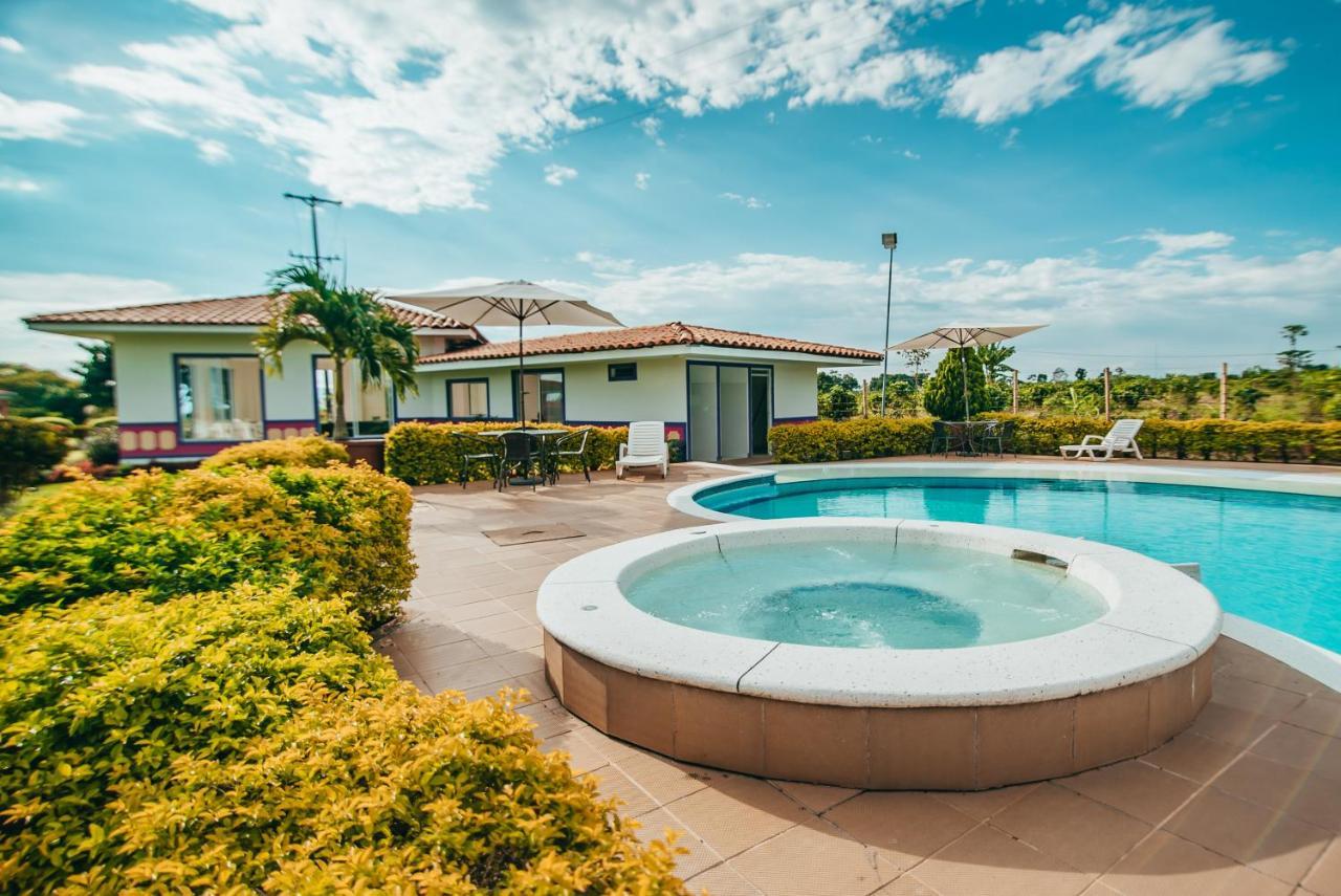 Hotel Arrayanes Del Quindio Montenegro Extérieur photo