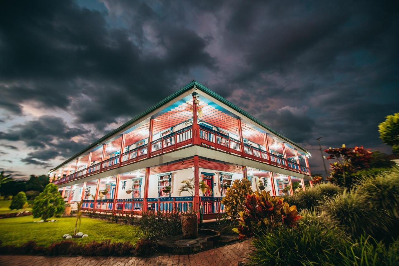 Hotel Arrayanes Del Quindio Montenegro Extérieur photo