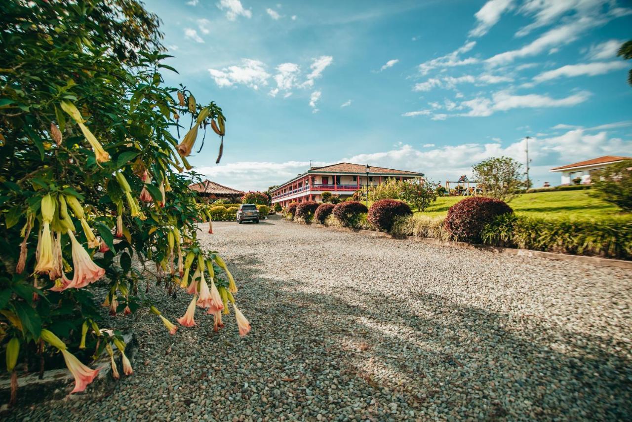 Hotel Arrayanes Del Quindio Montenegro Extérieur photo