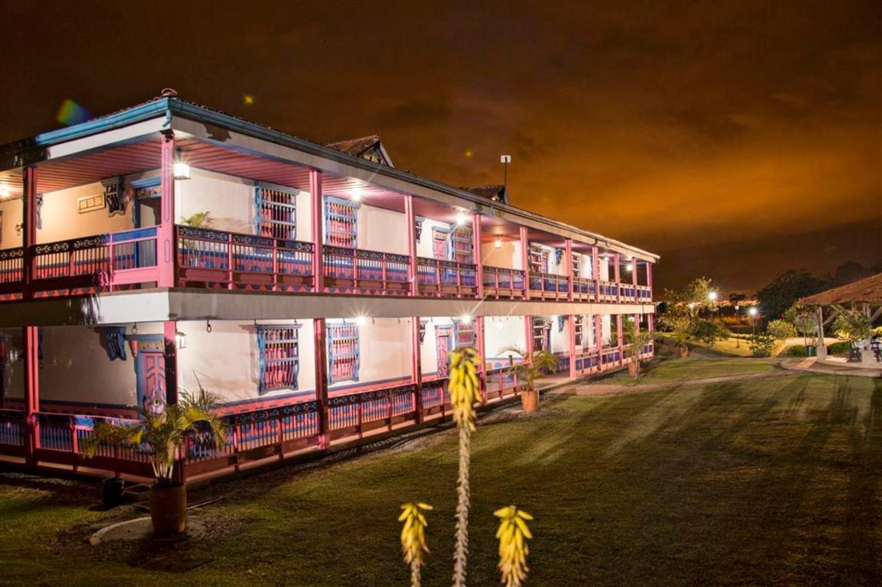 Hotel Arrayanes Del Quindio Montenegro Extérieur photo